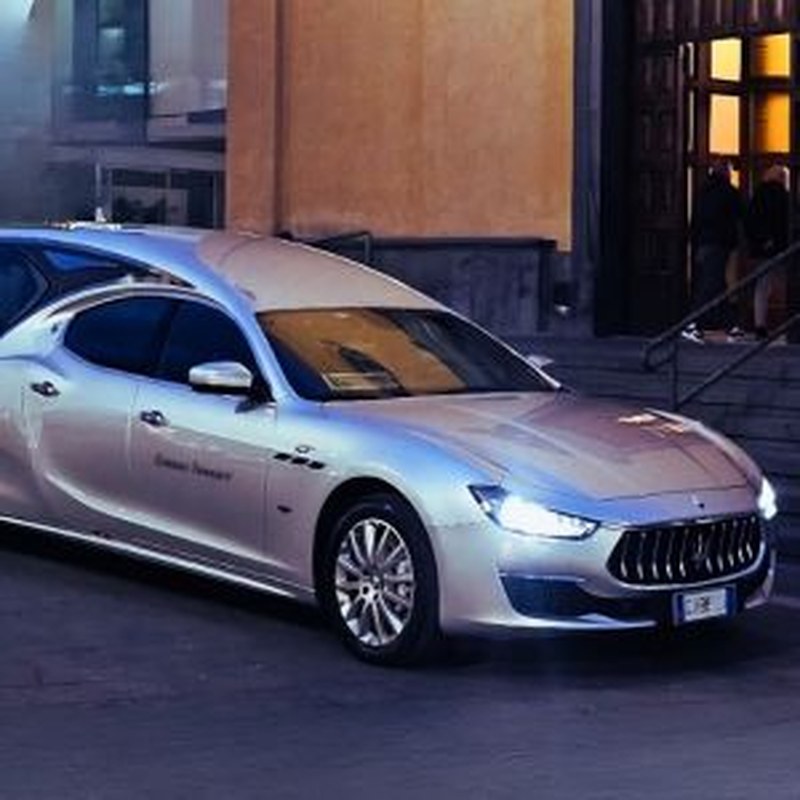 Maserati Ghibli auto di rappresentanza pompe funebri Tammaro Napoli